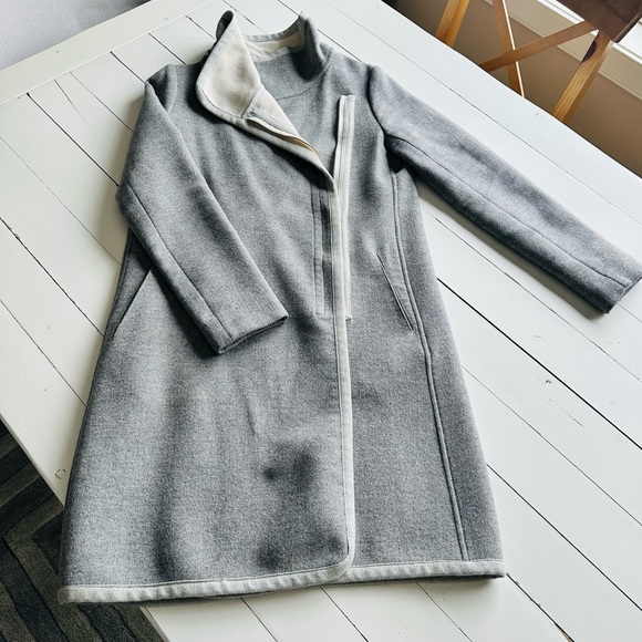 Aritzia Babaton Cormac Coat - Picture 3 of 10